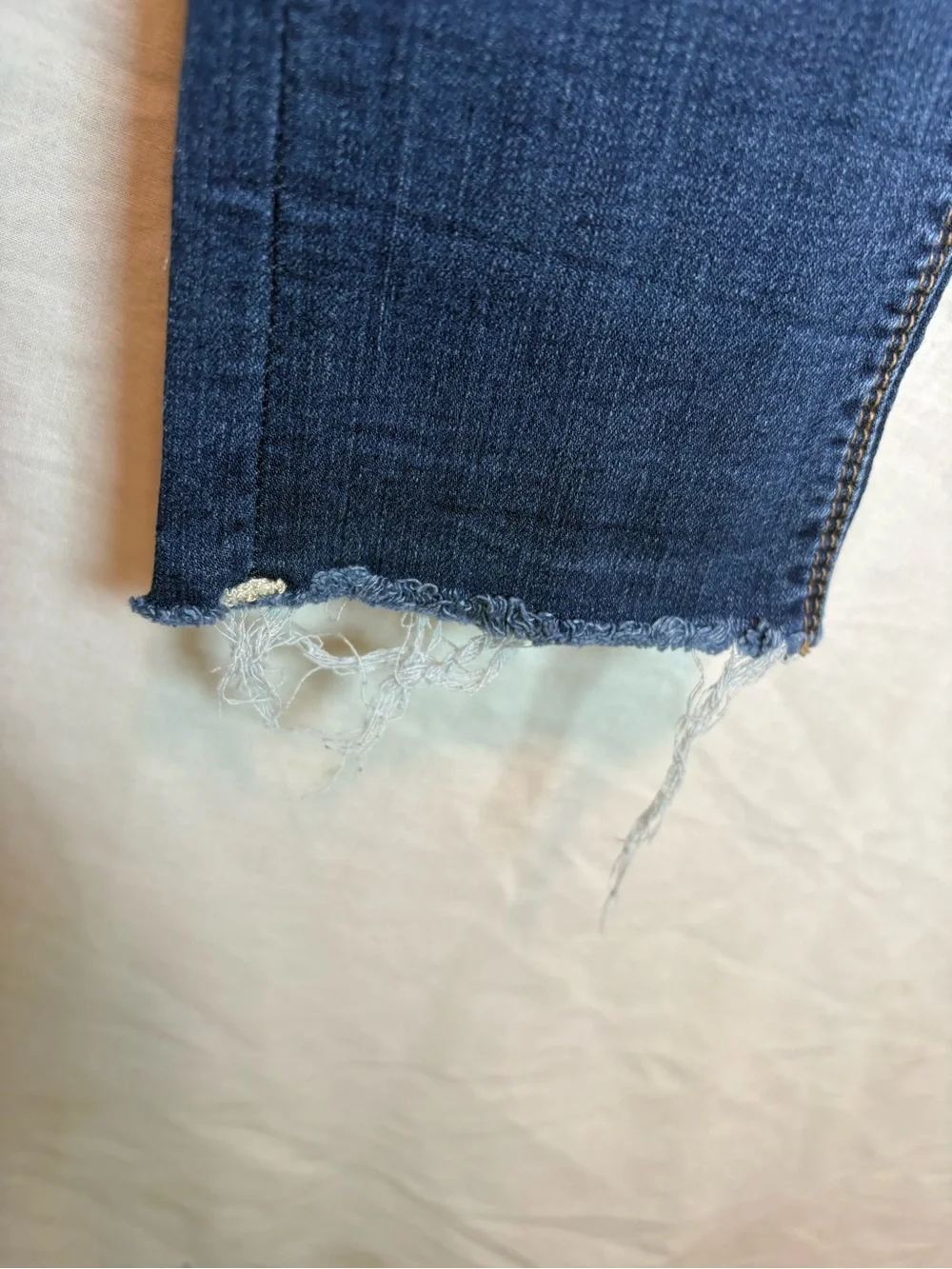 Indigo Rein Distressed Ankle Skinny Jeans Juniors 7 Medium Wash Raw Hem